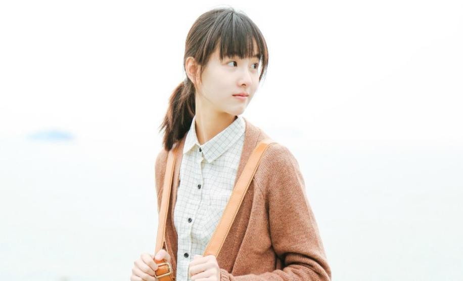 “面如观音”陈都灵：当年美过奶茶妹妹，演技尴尬却频频合作顶流