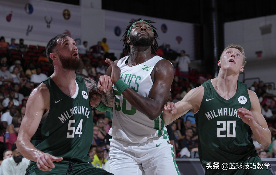 nba有哪些球员崴脚(绿军球员马特0.5秒崴脚绝杀！去年还在送外卖！现在在打夏季联赛)