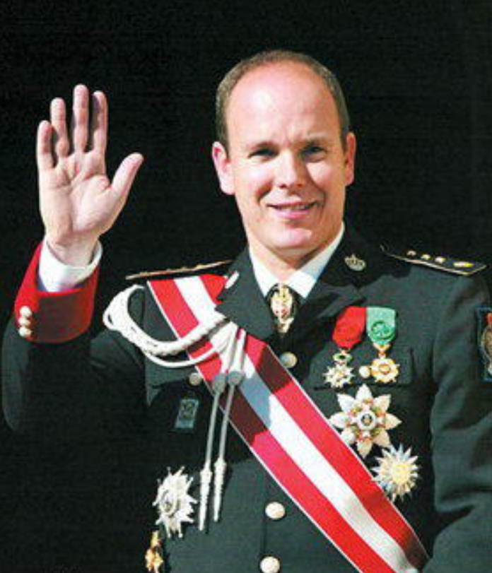 欧洲最美王妃破烂人生：丈夫私生子成群结队，她逃婚三次仍被追回