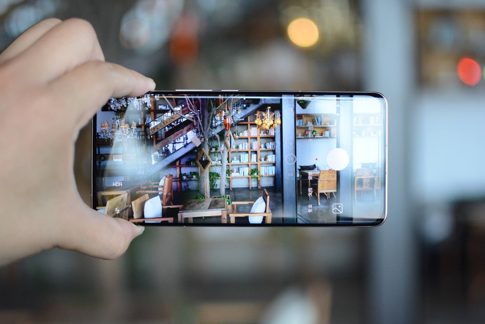 搭载了骁龙8Plus+徕卡的小米12S Ultra，网友称：等降价2000再入手