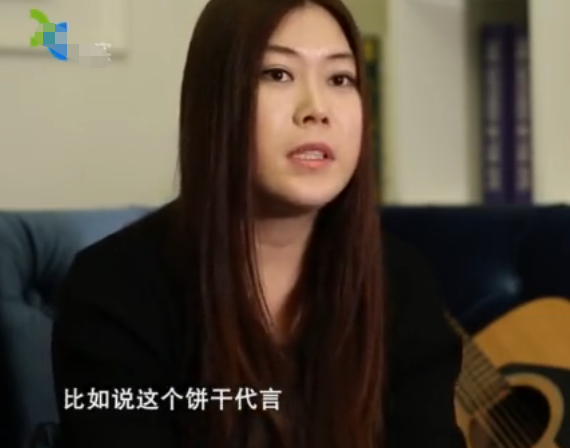 11年前凭春晚走红,发誓要做第二个董明珠的