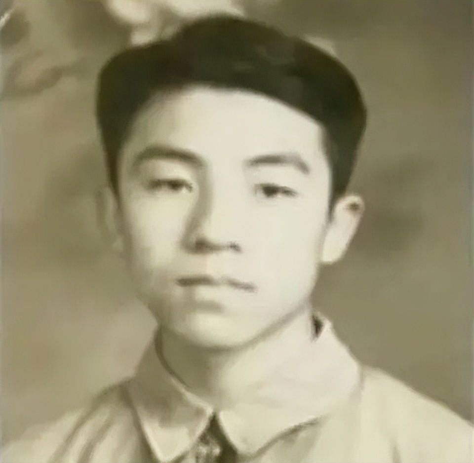 不仅名气大，军衔也高到吓人！这12个明星，个个一身正气堪称清流