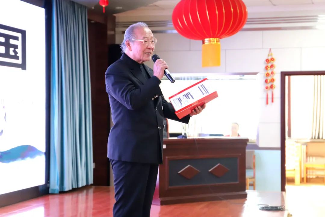 新疆丝路书画报2022年（第三期）