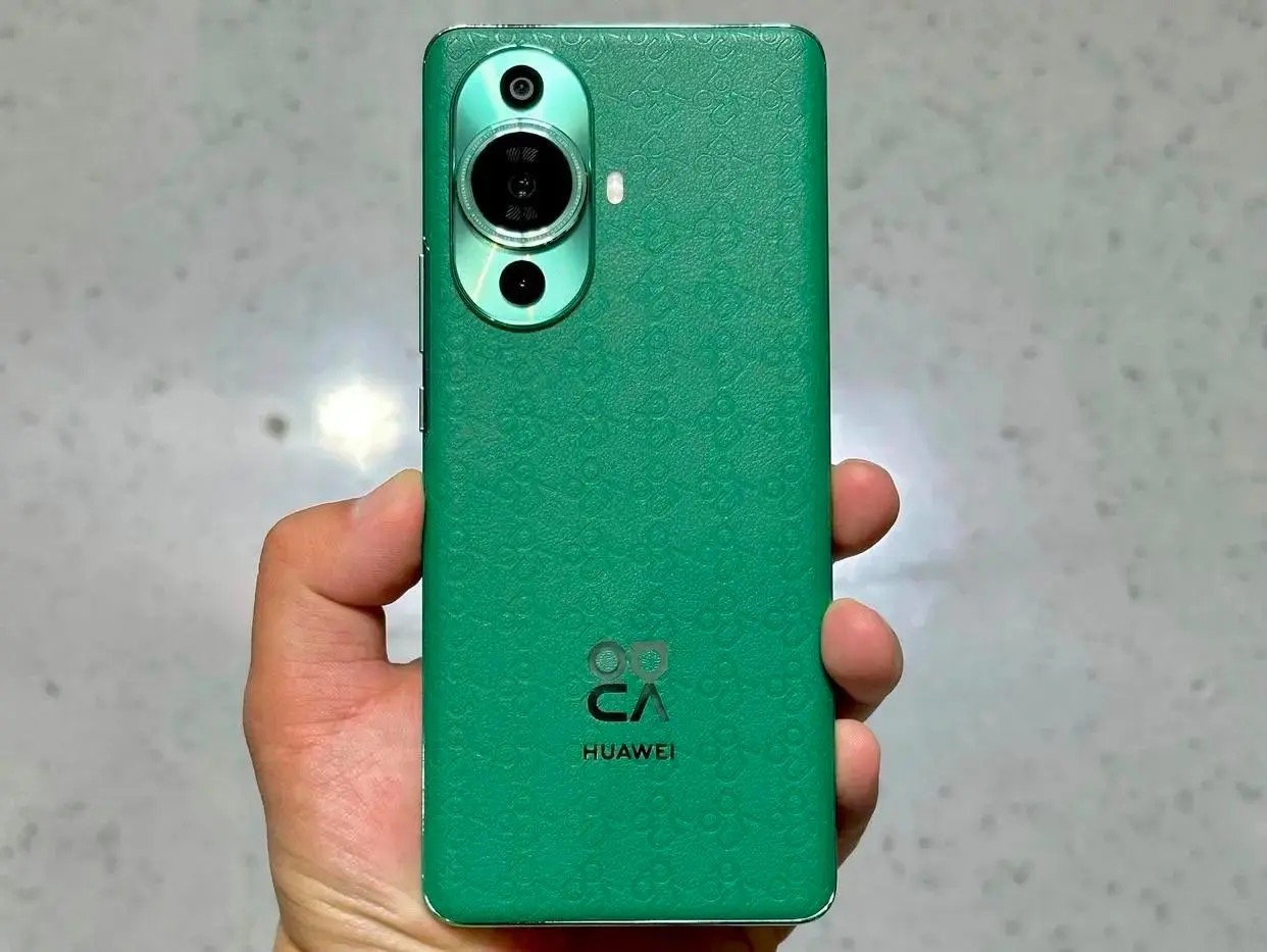 华为和三星哪个牌子好(对比评测:华为nova11和三星a54选择哪个比较好?