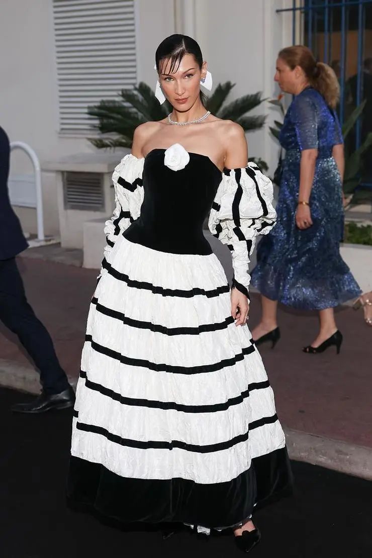 “被穿坏”的百万美金古董裙，到底是谁的错？