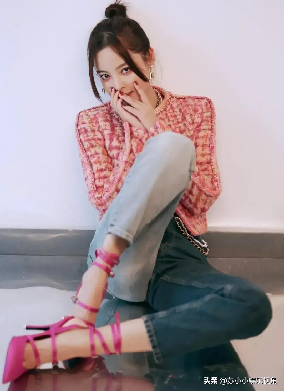 金晨、白鹿淡妆浓抹总相宜，自拍库存平易近人，领家妹妹即视感