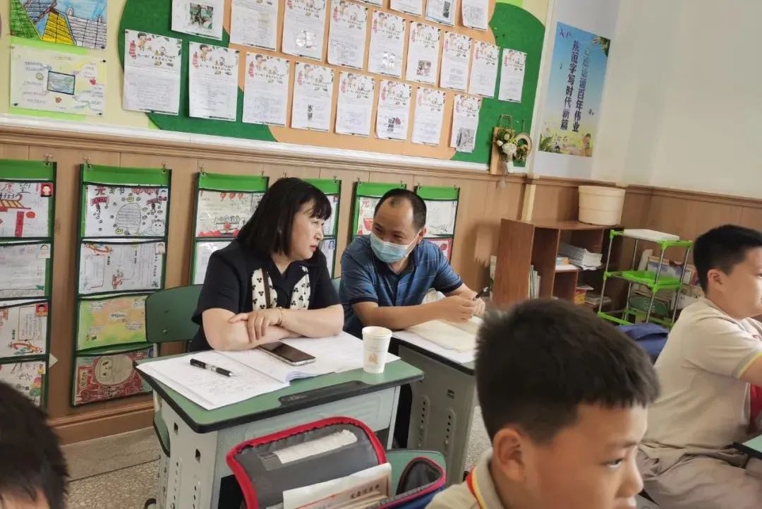 成都市双流区实验小学外国语学校举行课堂教学研讨活动