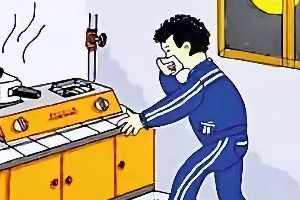 青岛一酒店疑似突发闪爆事故，什么是闪爆？又和燃气有关？