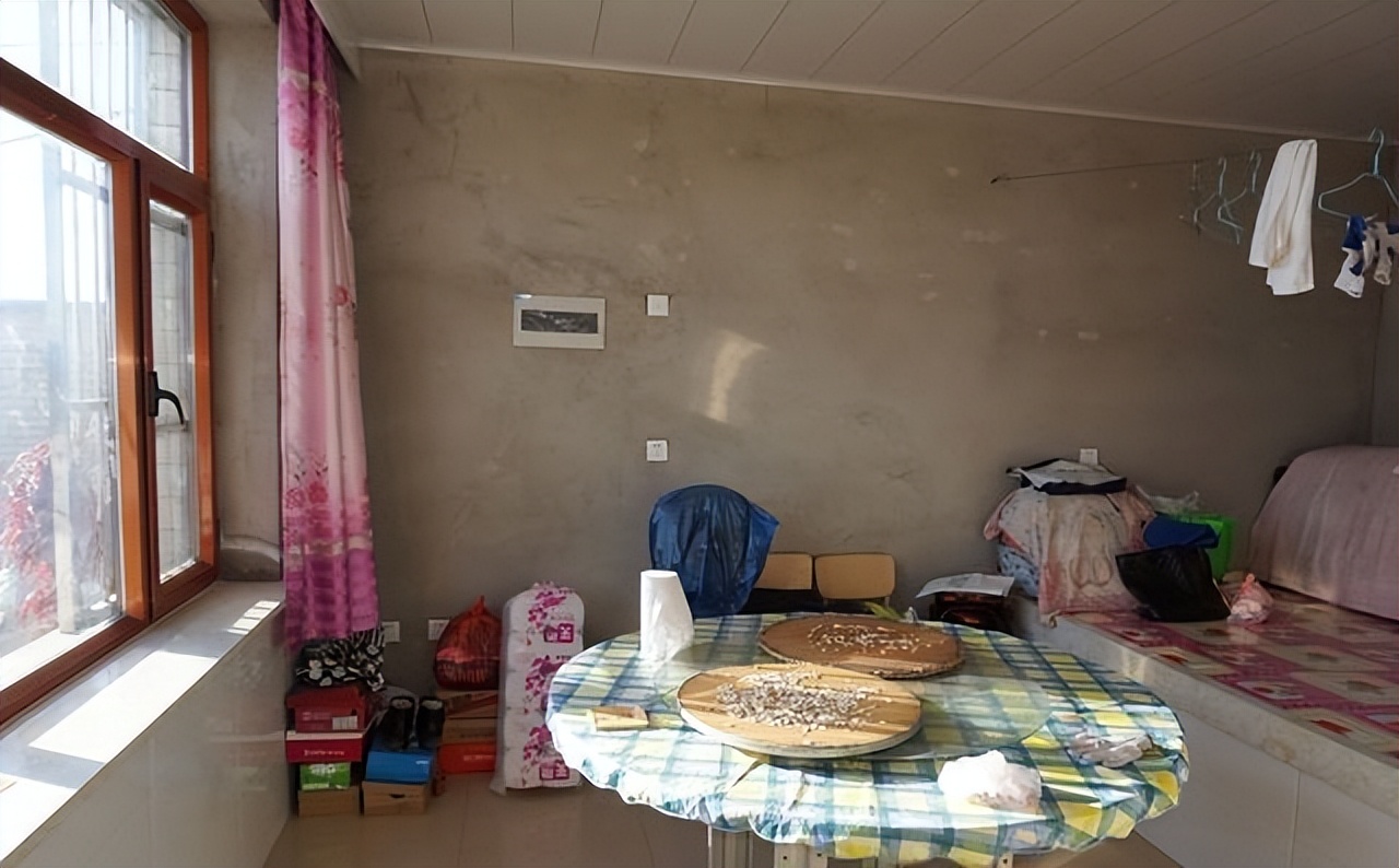 7年前43岁母亲不顾众人反对，强行将子宫移植给女儿，后来怎样了