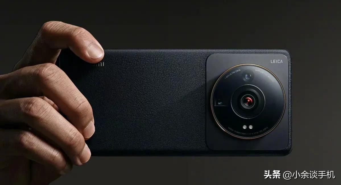 小米12s系列集合，我们来快速地了解一下这三款手机