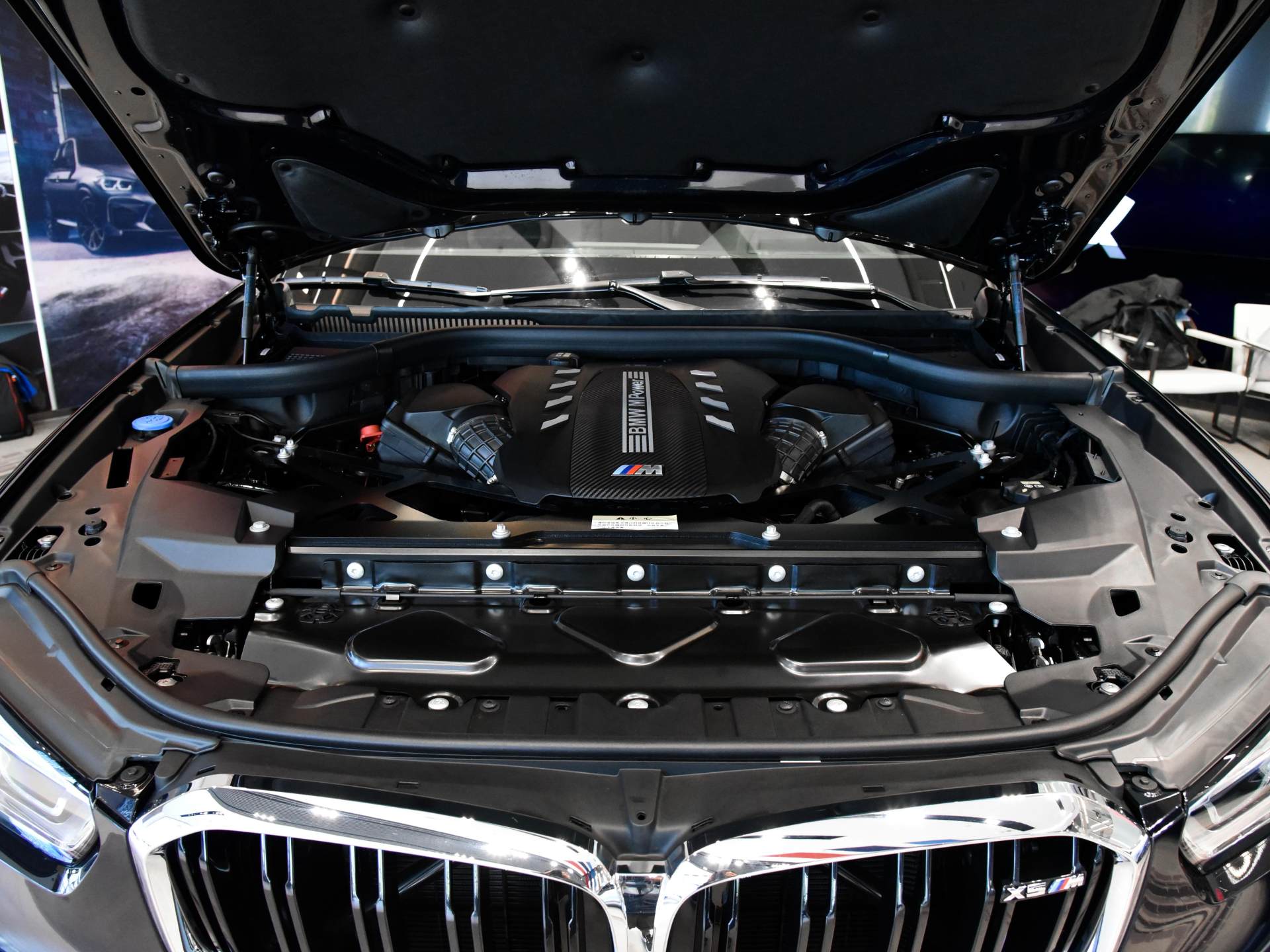Power Monster，8缸发动机，天使Eyi，真正的射击BMW X5 M