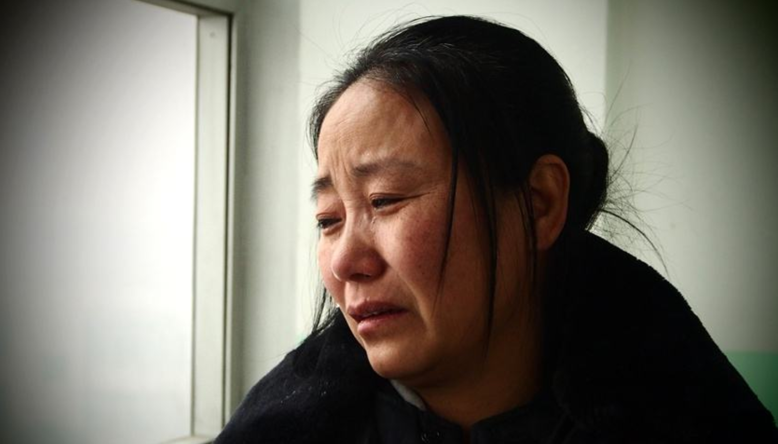 “爱心妈妈”李利娟：22年收养118个孤儿，却利用孩子敲诈2千万
