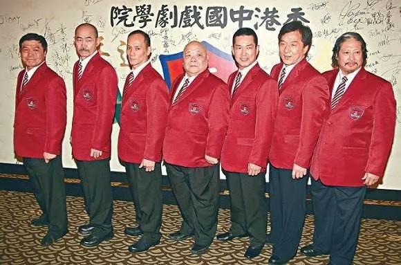 昙花一现的新七小福组合，由成龙的接班人变成了频频领盒饭的龙套