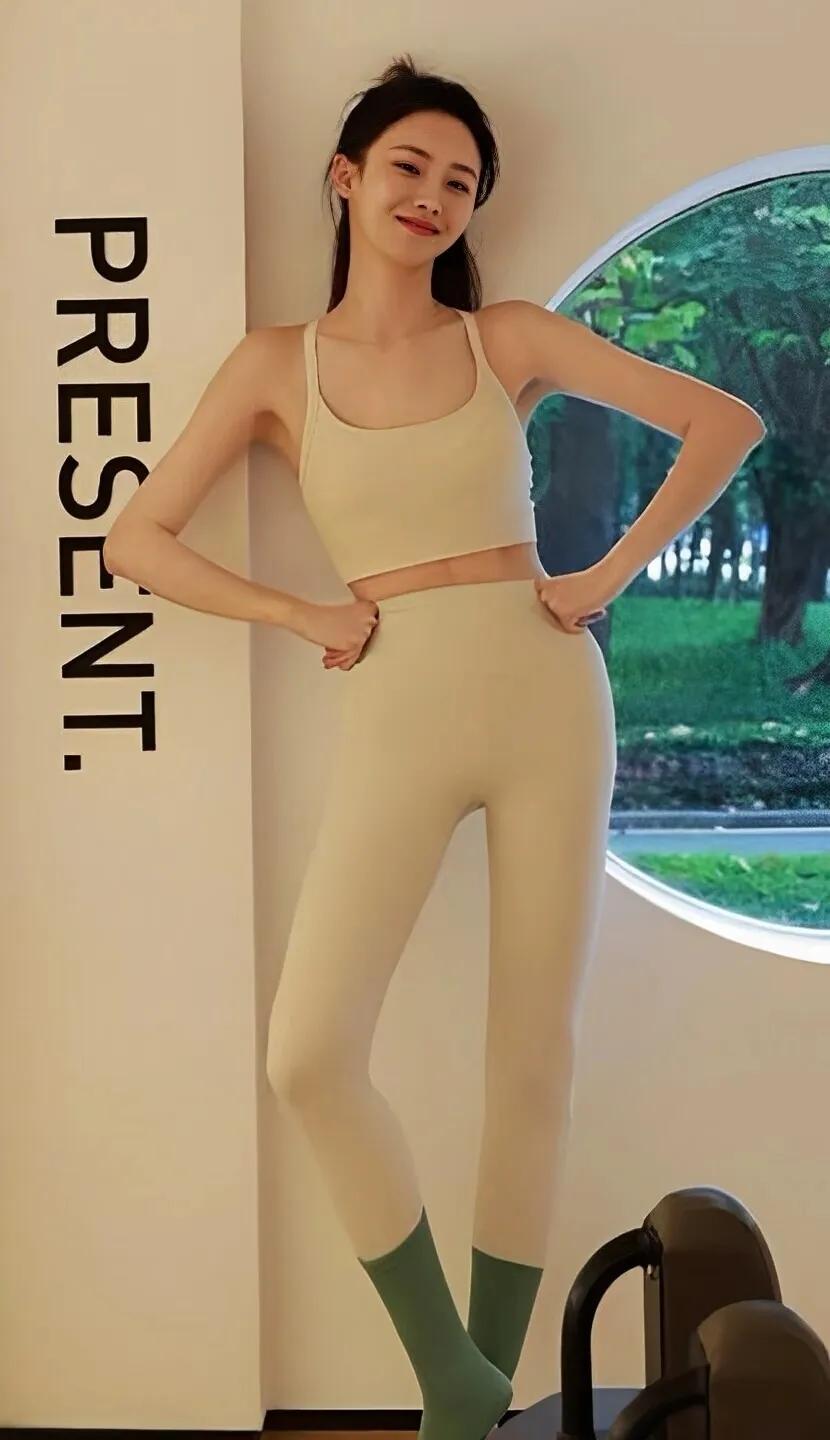 穿瑜伽服的女星，你最喜欢谁？