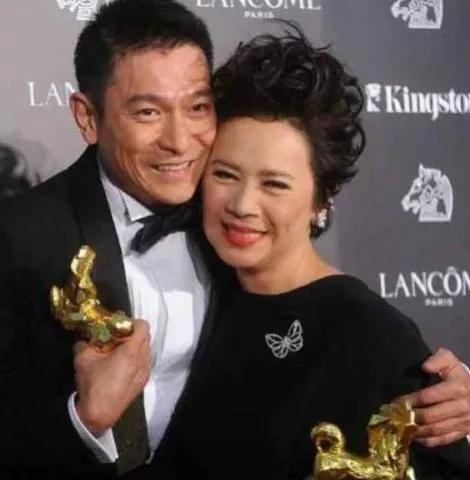 她是刘德华干妈，64岁凭一部电影拿8个影后，晚年却难享天伦之乐