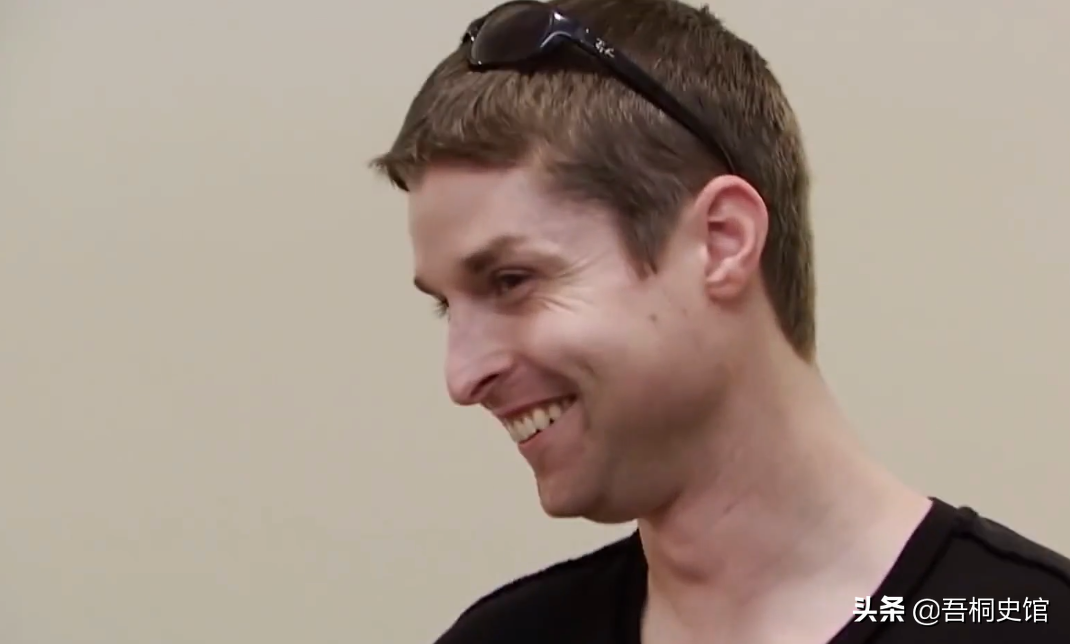 纽约大姐一条裤子连穿13年，上厕所从不用纸，13年后省出了一套房