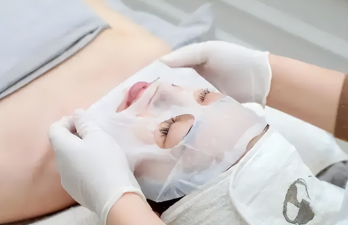 皮肤护理APP软件具有创造商业价值，以提高消费者体验为目标