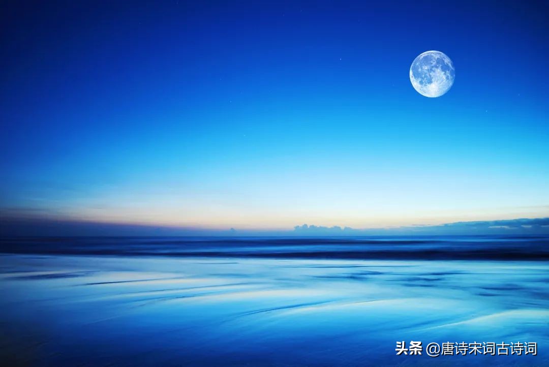 春夜，月光似水流