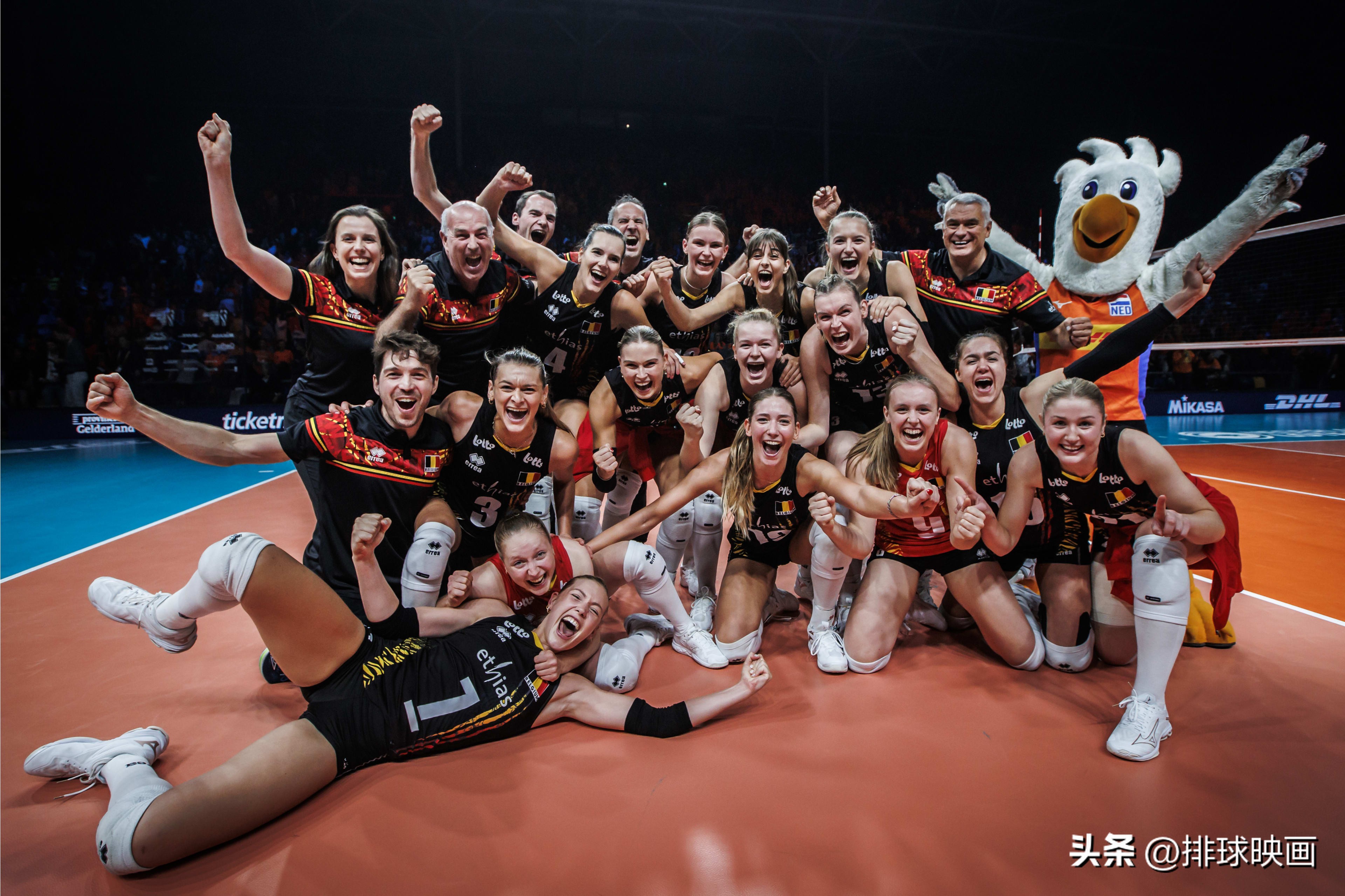 2019中国女排对捷克女排第三局(第7比赛日所有比赛结束)--飞鸽网