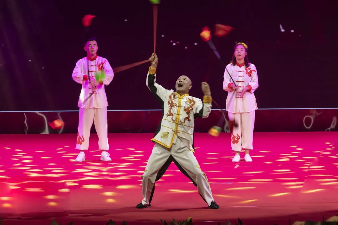 “喜迎二十大 奋进新征程”2022年太原群文活动启动仪式暨“美丽乡村”太原市乡村村晚大比拼活动举行