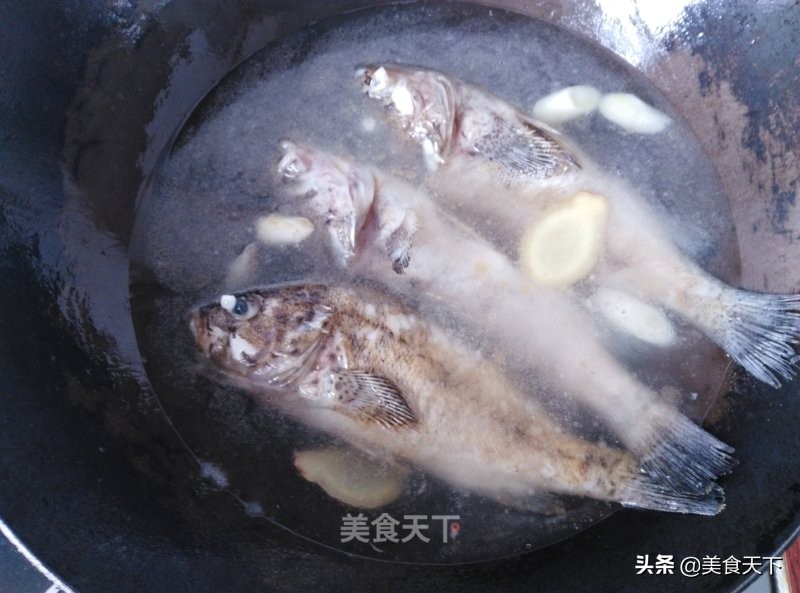 家常嘎鱼这样做，肉嫩味美，看着都馋人