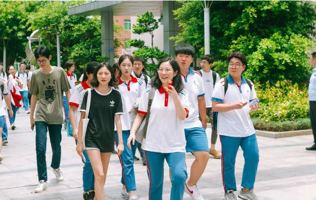 毕业后才懂得，英语四六级对求职影响有多广，过来人：后悔没努力