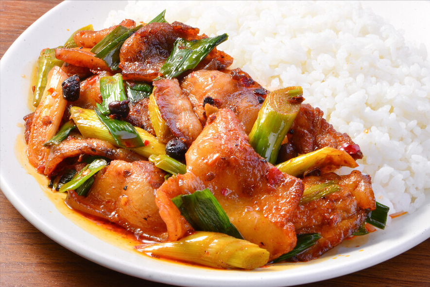 回锅肉怎么做好吃？牢记2个关键，出锅肥而不腻，又香又嫩又下饭