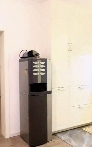 姑娘买下北京52㎡老破小，为省钱自己改造成温馨居室，住着超舒服