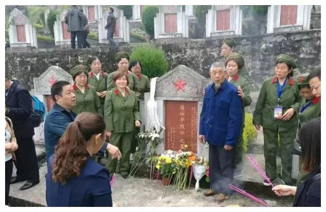 1976年，农民蒲运海送儿子去参军，3年后，他接到了儿子牺牲的噩耗,然而