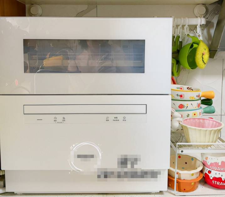 香港“夹心层”生活苦！却有四款家电提升幸福感，很少内地人知道