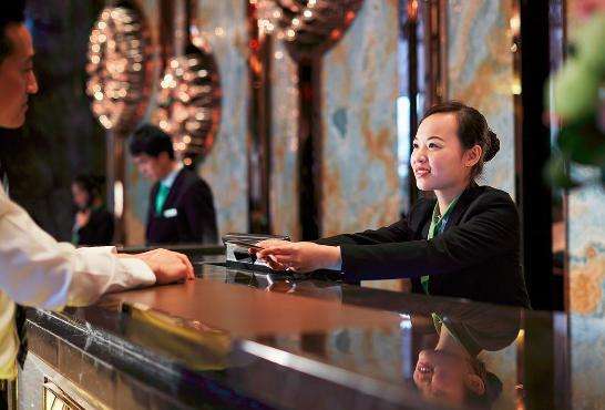 大学生现状分析（花20几万读大学）