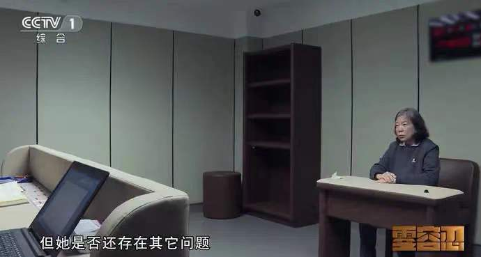 985名校一把手，从副部级被降为六级职员，坑了多少家长？