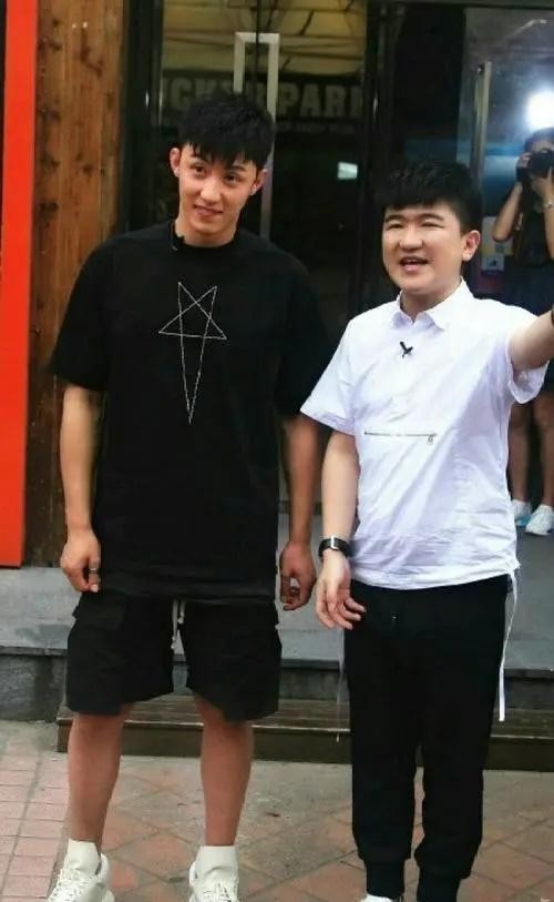 身高超过185的12位男星，个个“鹤立鸡群”，不用偷偷塞内增高