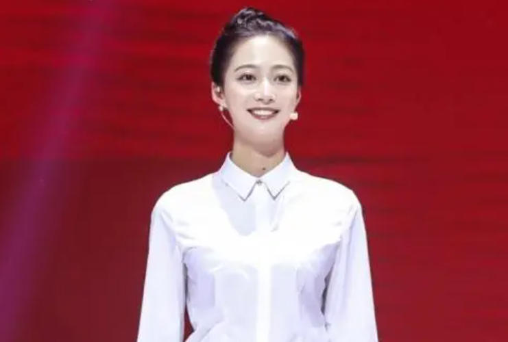 中传校花冯琳，保研复旦继续读书，并且加入冬奥会的宣传之中