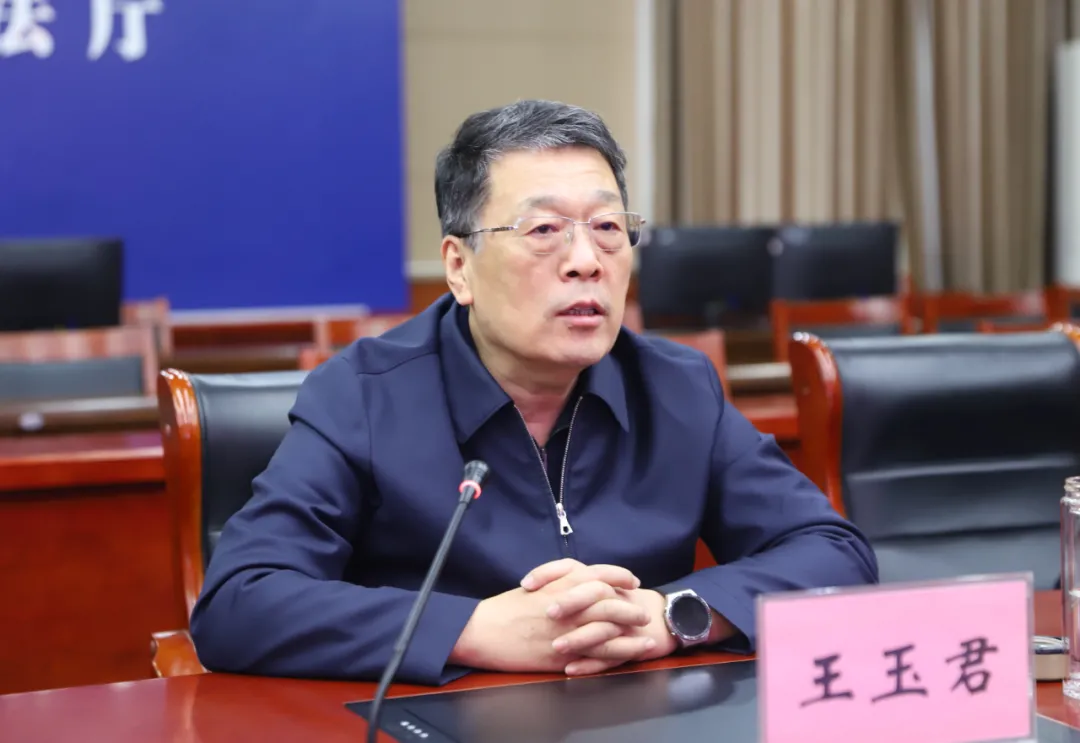 王玉君到厅指挥中心督导调度节日值班情况