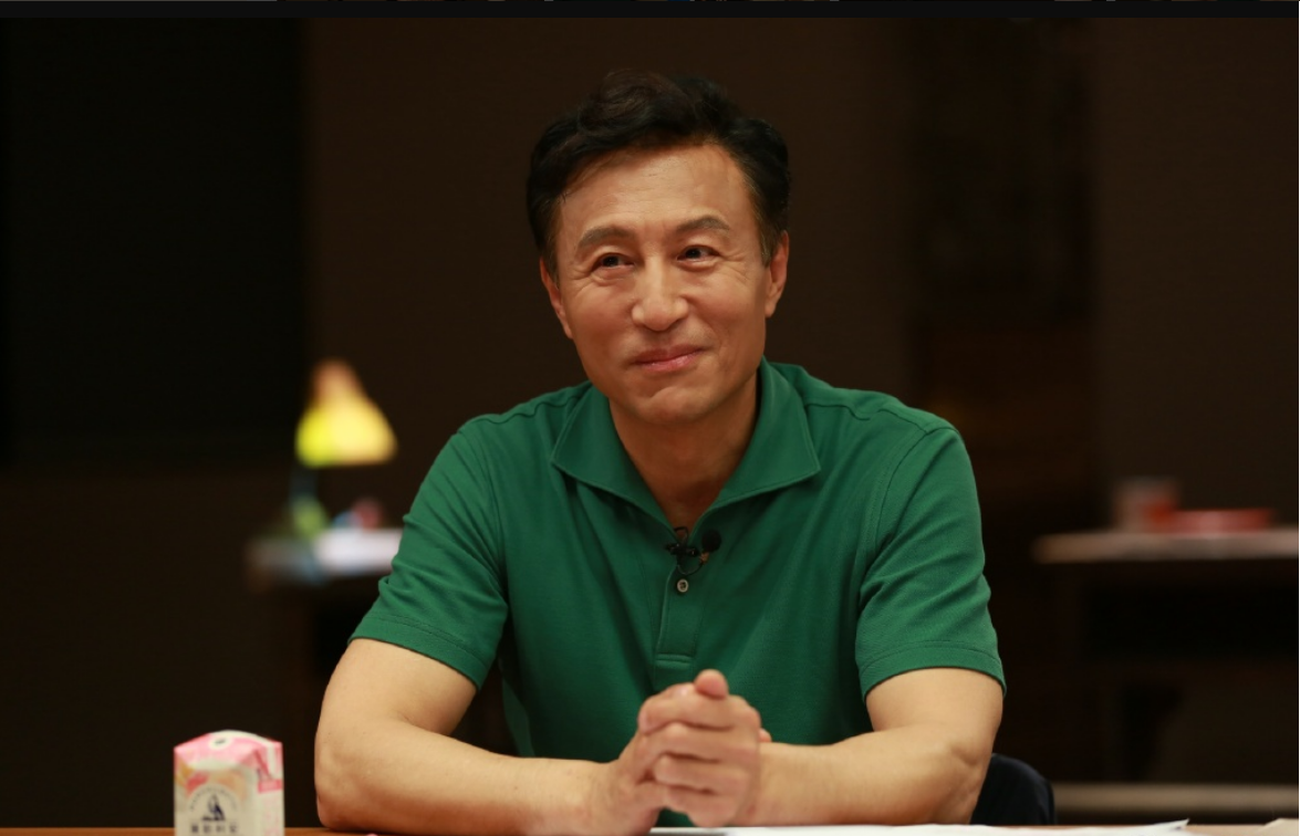 王洛勇：妻子推亮了我的一片天，我们有一双儿女，我会爱她一辈子