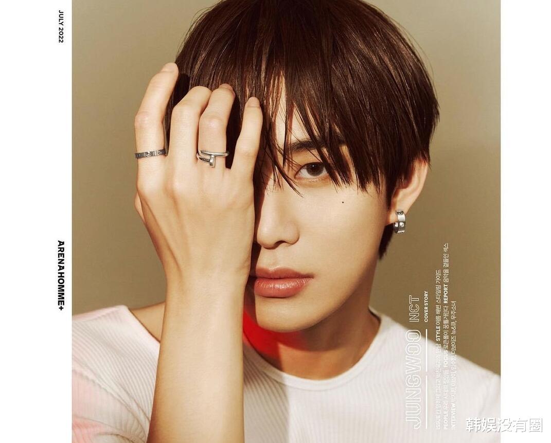 NCT金廷祐首登杂志单人封面，直言：出道后压力很大、很苦恼