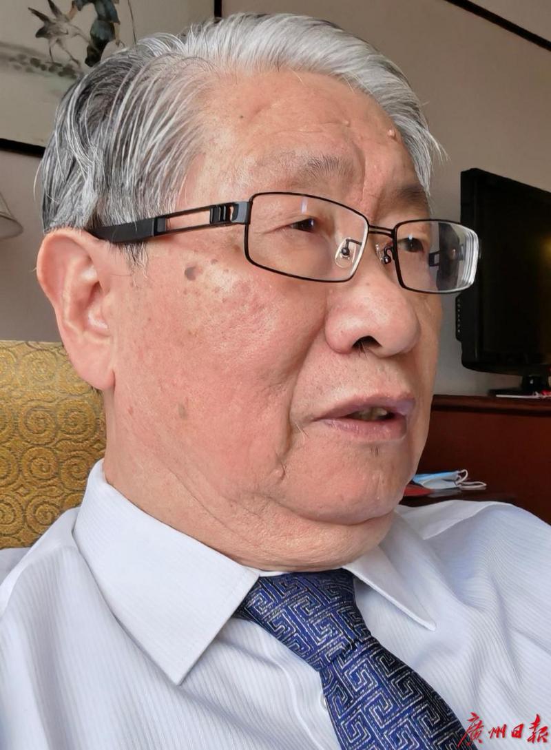 现代科技赋能，他们让中医药瑰宝焕新彩