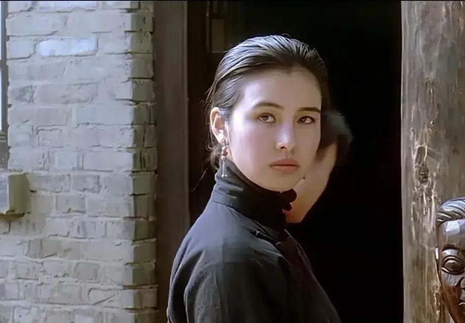 王澜:曾是内地王祖贤,如今身材发福专演大妈,她经历了什么?