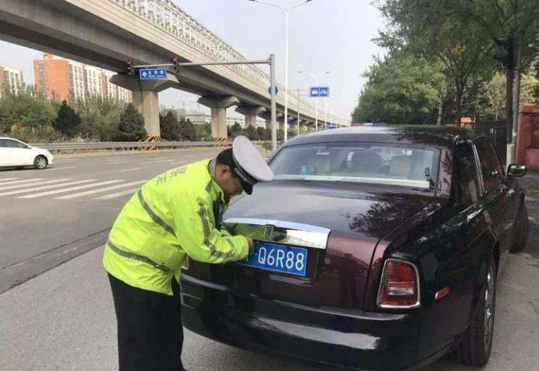 走私汽车,买走私车被抓