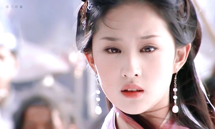 03版天龙八部颜值有多高？16岁的刘亦菲绝美，刘涛的阿朱是白月光