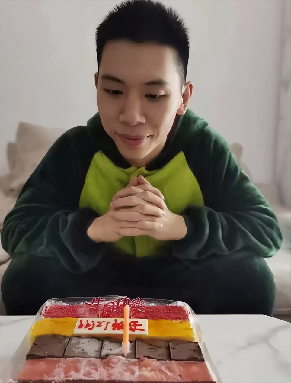 神十三返回地面，河南小伙高健再次上线，学历背景令人惊艳