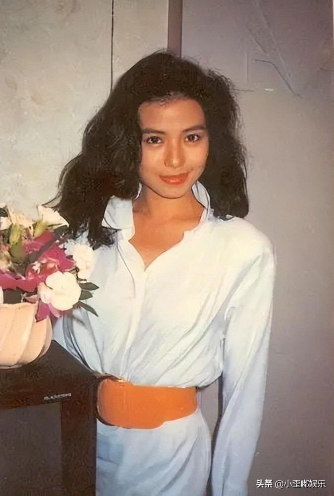 长着一张“风情万种”的脸，情史却简单干净的女明星，人不可貌相