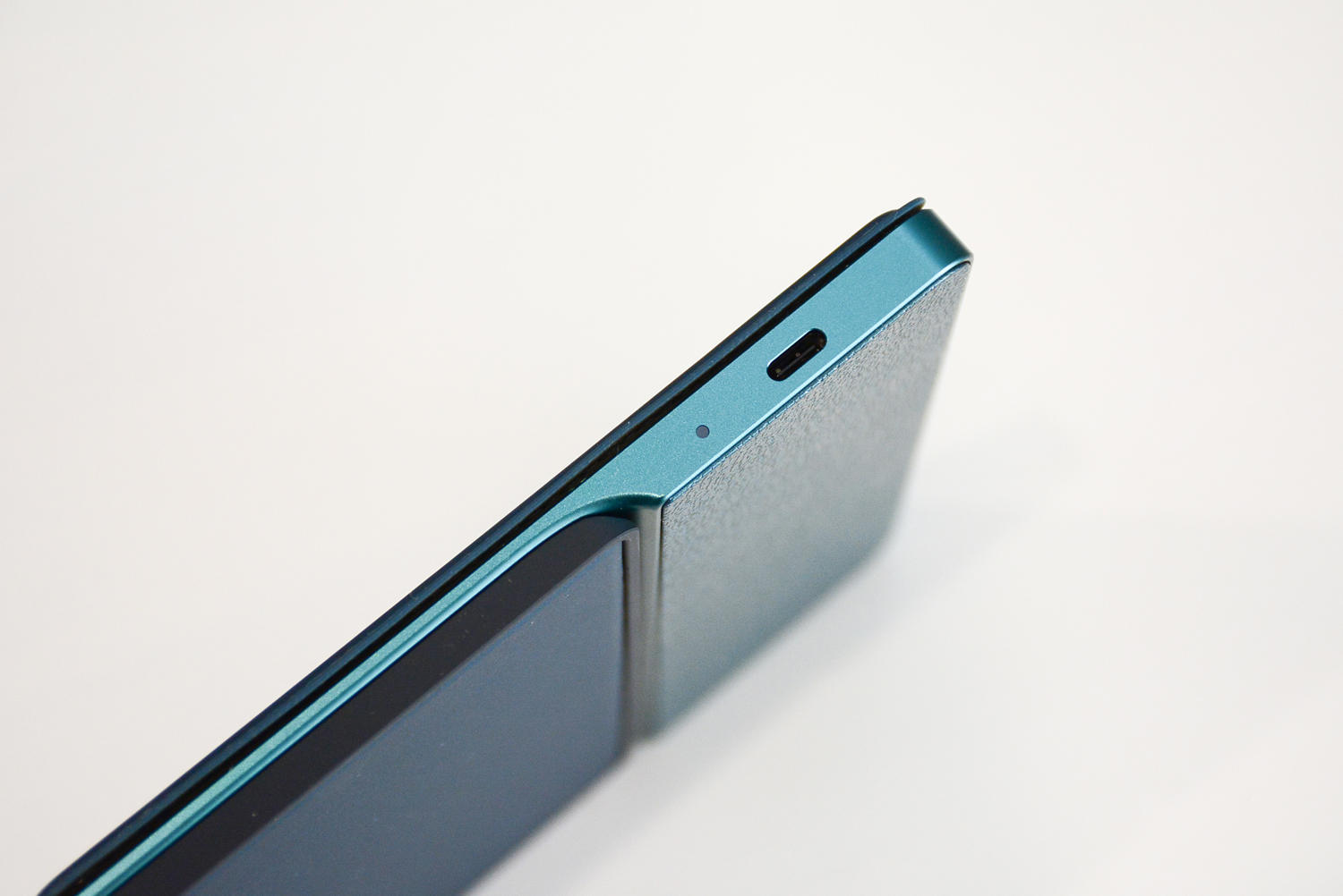 墨案电纸书MIX7上手，配备7英寸墨水屏，搭载安卓11开放系统