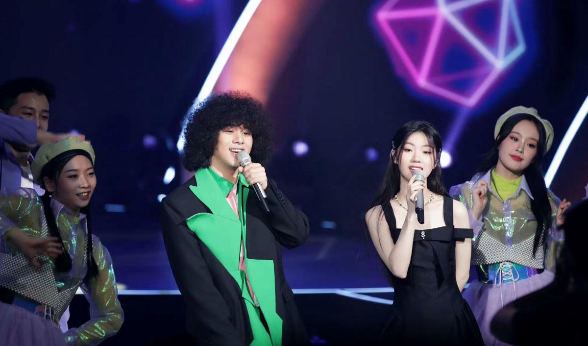 声生不息：王炸夫妻数据抢眼，两位新人资源不断，李健成流量担当