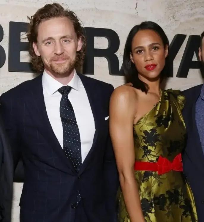 41岁抖森确认当爸，非裔未婚妻挺孕肚走红毯，两人上个月刚订婚