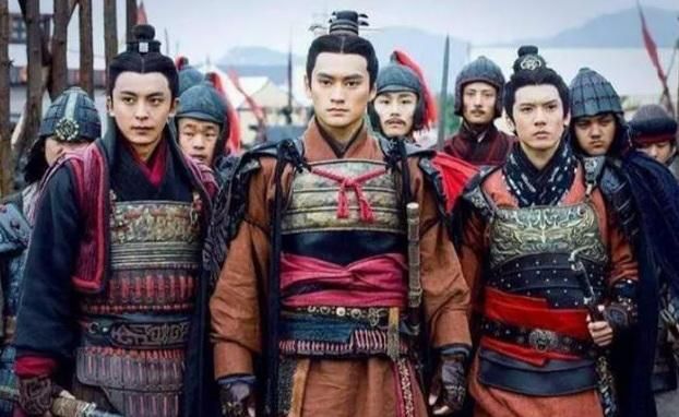 邓禹明明更擅长政治，为什么还能排在云台二十八将的榜首？