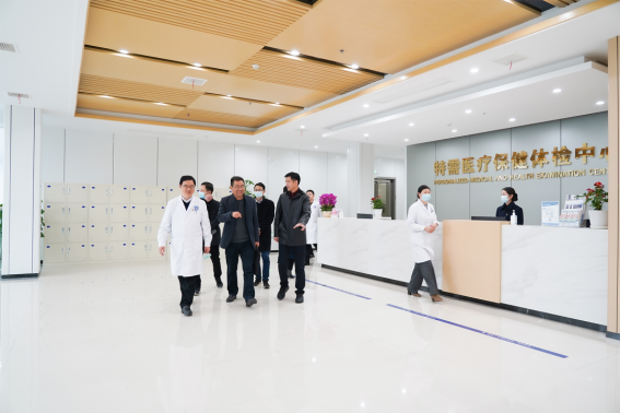 庐阳区委常委、庐阳经开区管委会沈兵一行到华安脑科医院指导考察