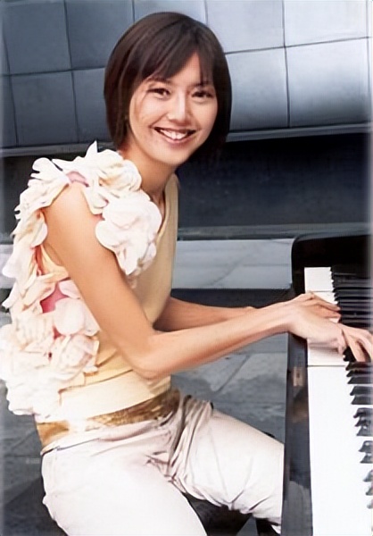 孙燕姿再次复出，为何她的清新气质，削弱了很多，人也有臃肿感？