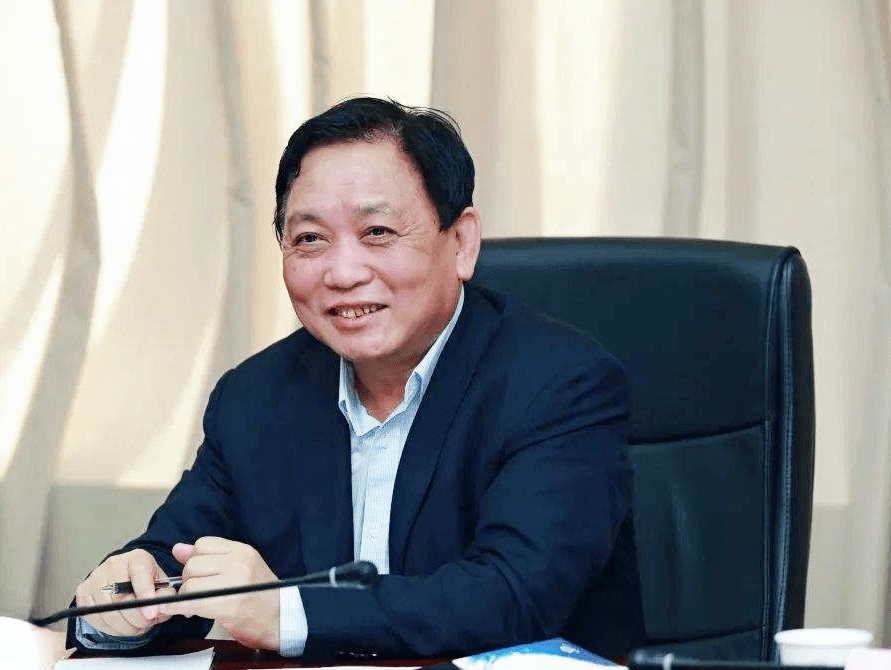 汾酒换帅：管交通的代替管水泥的，袁清茂接棒能否圆梦前三甲